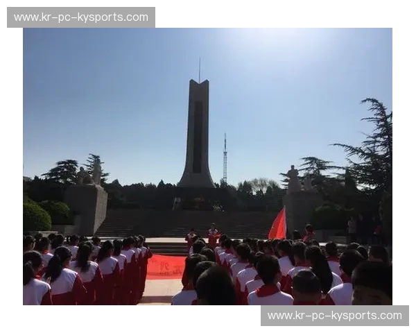 巅峰对垒：当“蓝月”辉光撞上“蛇精灵”的复兴意志